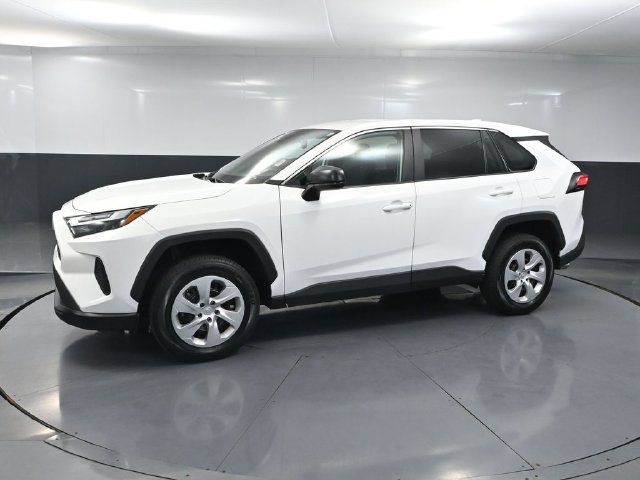 Used 2025 Toyota RAV4 LE FWD image 8