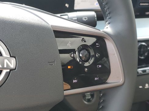 New 2025 Nissan Murano Platinum image 18