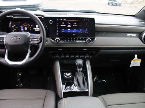 Certified 2023 Chevrolet Colorado ZR2 w/ ZR2 Convenience Package III image 12