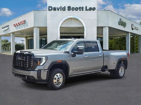 Used 2025 GMC Sierra 3500 Denali Ultimate AWD/4WD image 1