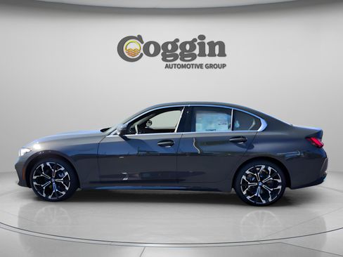 New 2026 BMW 330i Sedan w/ Premium Package image 3