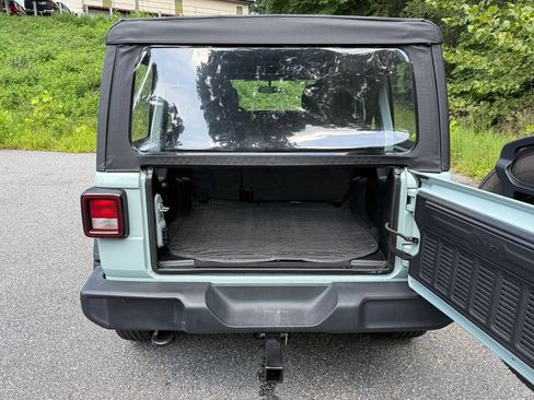 Used 2023 Jeep Wrangler Unlimited Sport AWD/4WD image 15