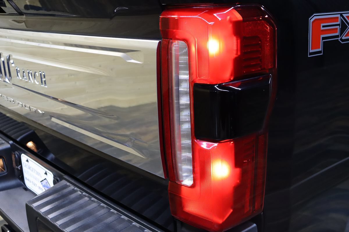 Used 2025 Ford F250 King Ranch w/ FX4 Off-Road Package AWD/4WD image 29