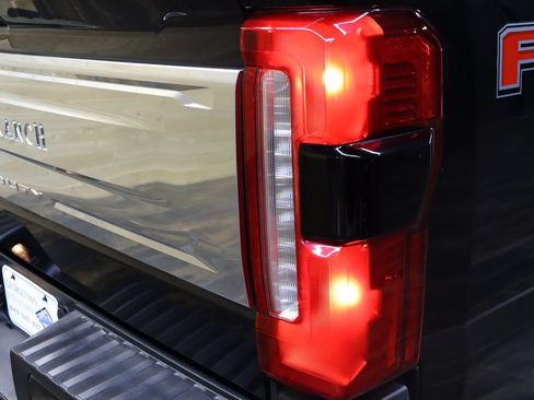 Used 2025 Ford F250 King Ranch w/ FX4 Off-Road Package AWD/4WD image 29