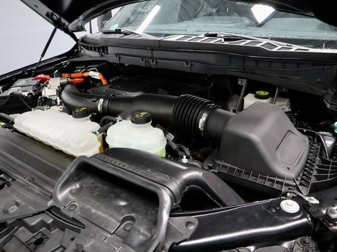 Certified 2022 Ford F150 XLT w/ Equipment Group 302A High image 17