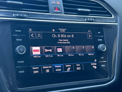 Certified 2023 Volkswagen Tiguan SE FWD image 19