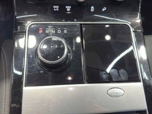 Used 2019 Land Rover Range Rover Velar P250 Base image 32