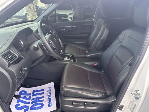 Used 2022 Honda Ridgeline Black Edition image 12