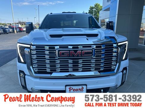 New 2026 GMC Sierra 2500 Denali w/ Snow Plow Prep/Camper Package AWD/4WD image 2