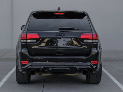 Used 2020 Jeep Grand Cherokee SRT AWD/4WD image 15