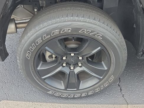 Used 2023 RAM 1500 Big Horn AWD/4WD image 11