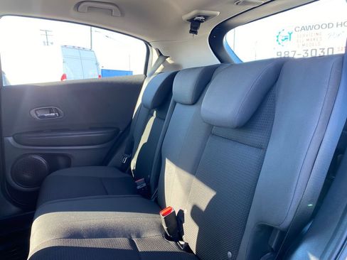 Used 2022 Honda HR-V LX image 16