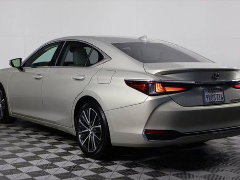 Certified 2025 Lexus ES 300h w/ Premium Package FWD image 6