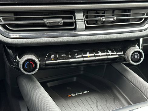 New 2026 Chevrolet Equinox EV RS image 24