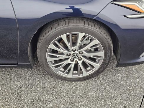 Used 2021 Lexus ES 350 w/ Premium Package image 9