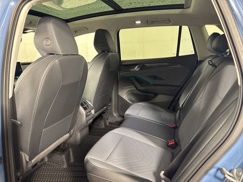 New 2026 Volkswagen Tiguan SE image 12