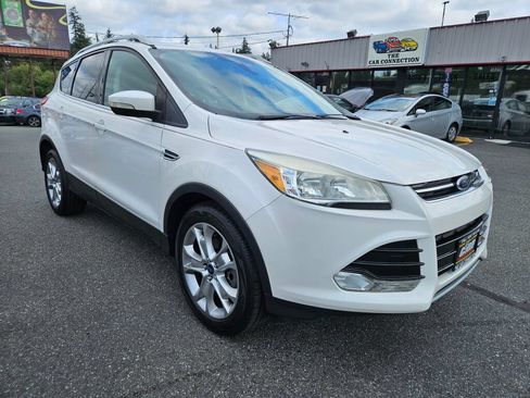 Used 2015 Ford Escape Titanium AWD/4WD image 3