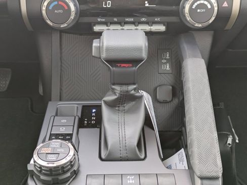 New 2025 Toyota Tacoma TRD Off-Road image 19