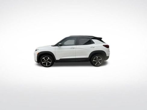 Used 2023 Chevrolet TrailBlazer RS w/ Convenience Package FWD image 5