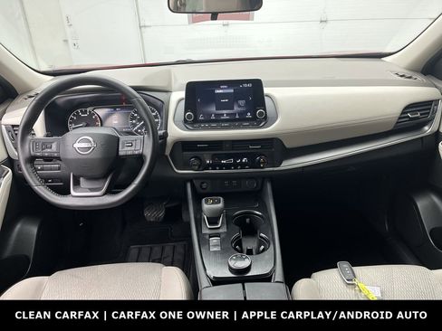 Used 2025 Nissan Rogue SV image 4