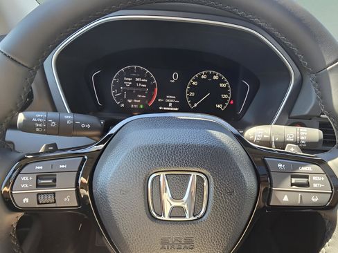 New 2025 Honda Pilot Touring image 19