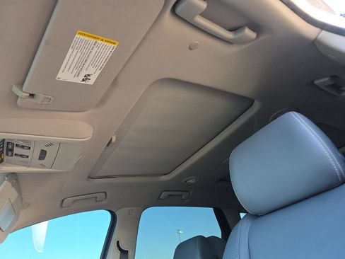 Used 2021 Buick Enclave Essence w/ Sound and Sites Package FWD image 8