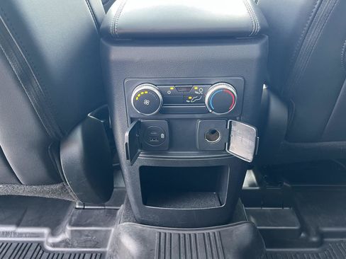 Used 2021 Ford Explorer XLT w/ Equipment Group 202A AWD/4WD image 44