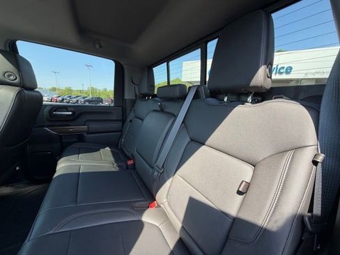 Used 2021 Chevrolet Silverado 2500 LT w/ Midnight Edition AWD/4WD image 31
