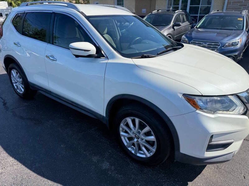 Used 2018 Nissan Rogue SV w/ Premium Package AWD/4WD image 1