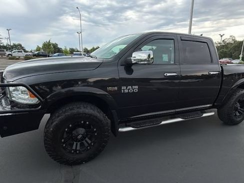 Used 2017 RAM 1500 Laramie w/ Convenience Group AWD/4WD image 7