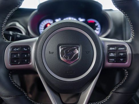 Used 2013 SRT Viper GTS w/ GTS Laguna Interior Pkg image 43