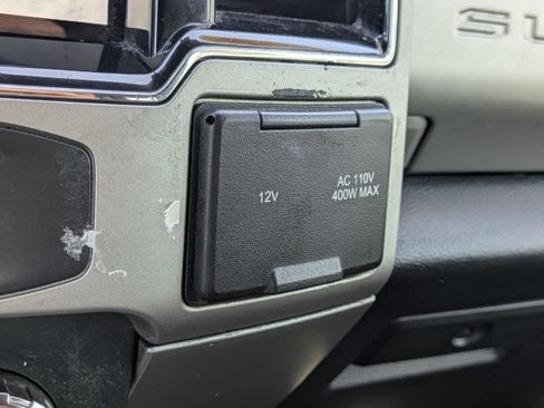 Used 2022 Ford F250 Lariat AWD/4WD image 30