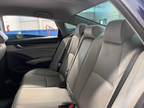 Used 2018 Honda Accord LX image 18