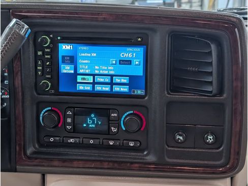 Used 2006 Cadillac Escalade AWD image 14