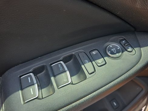 Used 2018 Honda Accord LX image 24