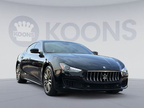 Used 2018 Maserati Ghibli RWD image 10