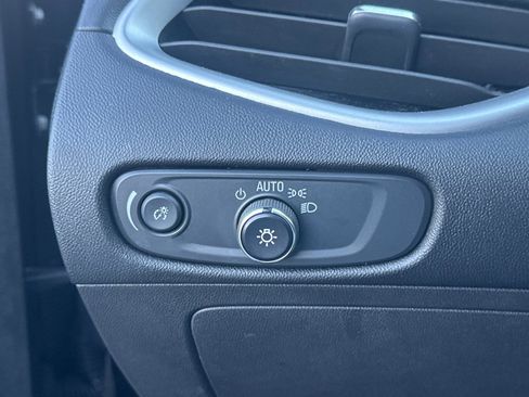 Used 2024 Chevrolet Malibu LT image 32