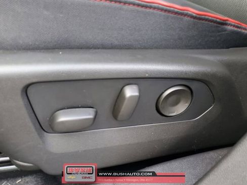 Used 2022 Buick Envision Essence w/ Technology Package I image 17