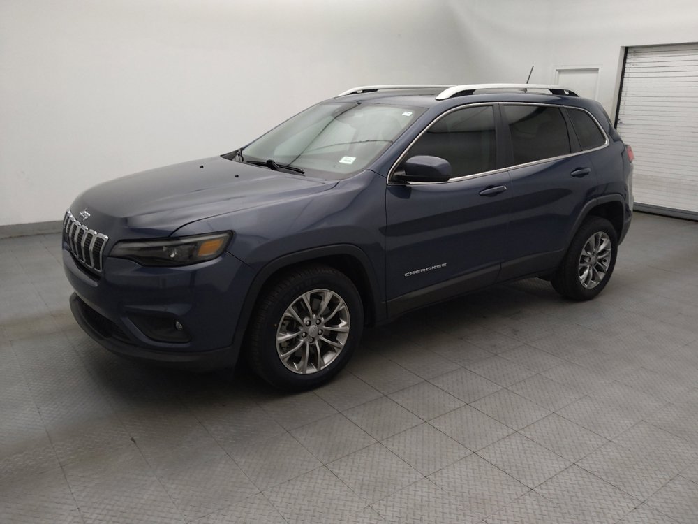 Used 2021 Jeep Cherokee Latitude Lux w/ Sun & Sound Group FWD image 2