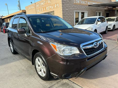 Used 2014 Subaru Forester 2.5i Premium AWD/4WD image 3