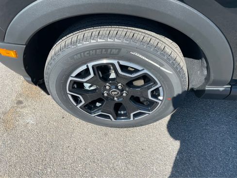 Used 2025 Ford Bronco Sport Outer Banks w/ Outer Banks Tech Package+ image 9