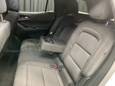 Used 2025 Chevrolet Equinox LT FWD image 9