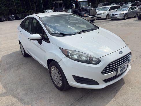 Used 2018 Ford Fiesta S FWD image 1