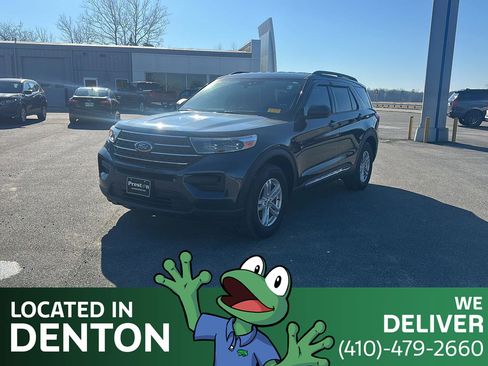 Used 2023 Ford Explorer XLT image 1