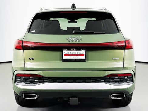 Used 2025 Audi Q5 Premium Plus w/ Premium Plus AWD/4WD image 3