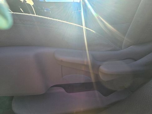 Used 2018 Chevrolet Cruze LT FWD image 31