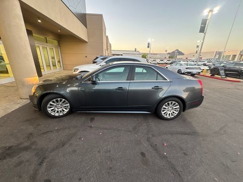 Used 2010 Cadillac CTS Luxury RWD image 1