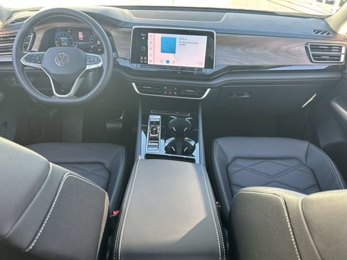New 2026 Volkswagen Atlas SE FWD image 11