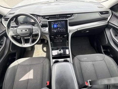 Used 2022 Jeep Grand Cherokee L Laredo w/ Luxury Tech Group I AWD/4WD image 29