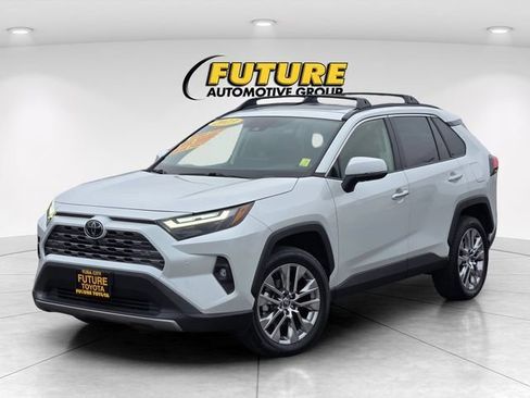Used 2023 Toyota RAV4 Limited FWD image 10